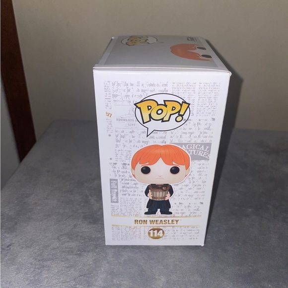 Funko Pop! Harry Potter Ron Weasley Vomitando Babosas Con Cubo, Figura De Vinilo De 9.5 Cm, Coleccionable
